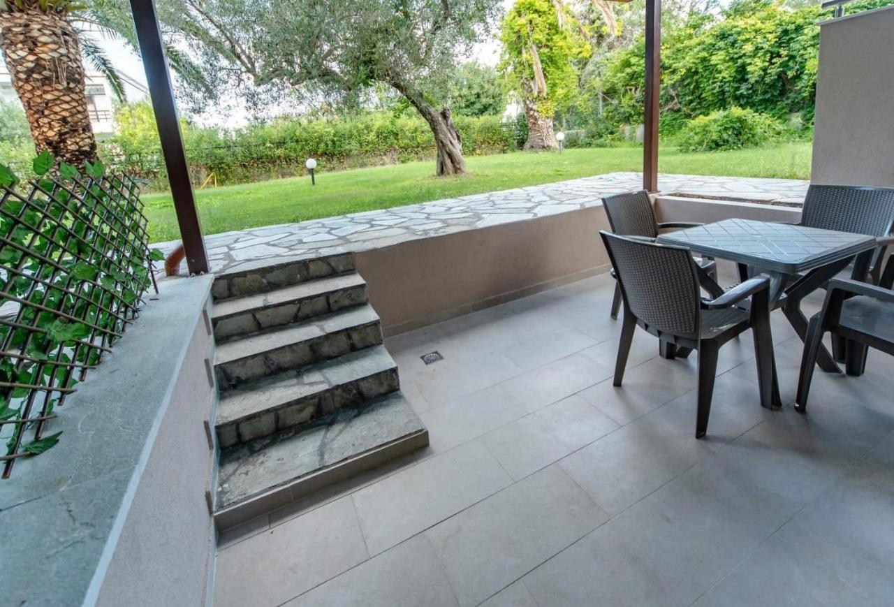 Villa Diamantis Apartments Hanioti Exterior photo